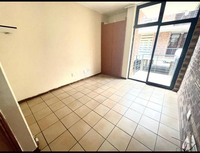 1 BEDROOM PROPERTY TO RENT IN DASSIE RAND